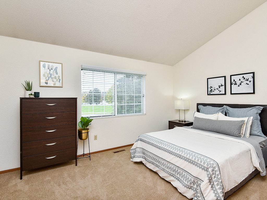 Birch Lake Townhomes Image 8