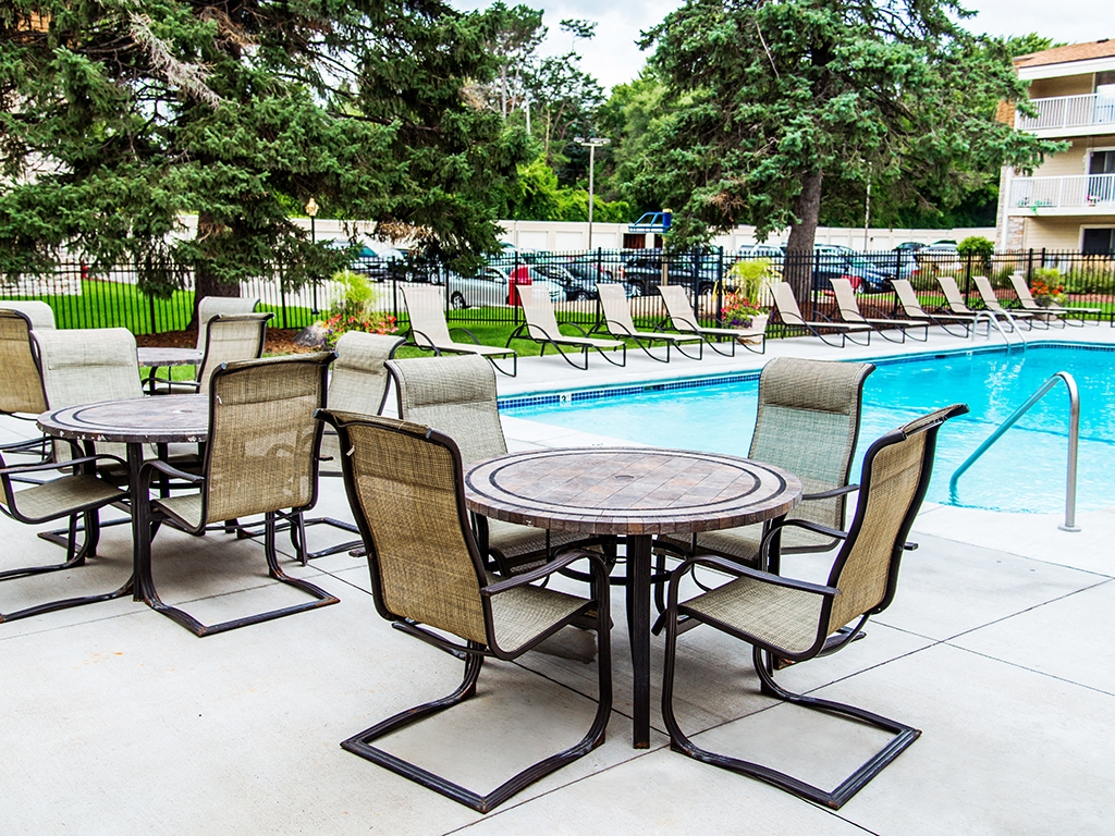 Pines of Burnsville Image 28