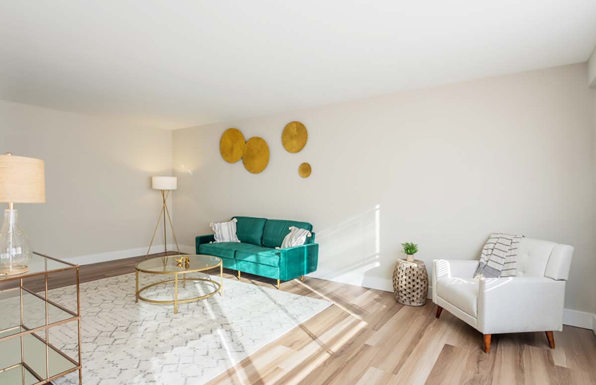 Waldorf Towers Apartments Image 3