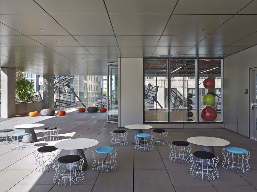 Outdoor chill lounge with common area seating