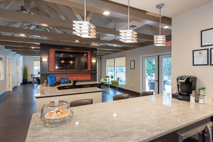 Hanover Crossing  Image 3