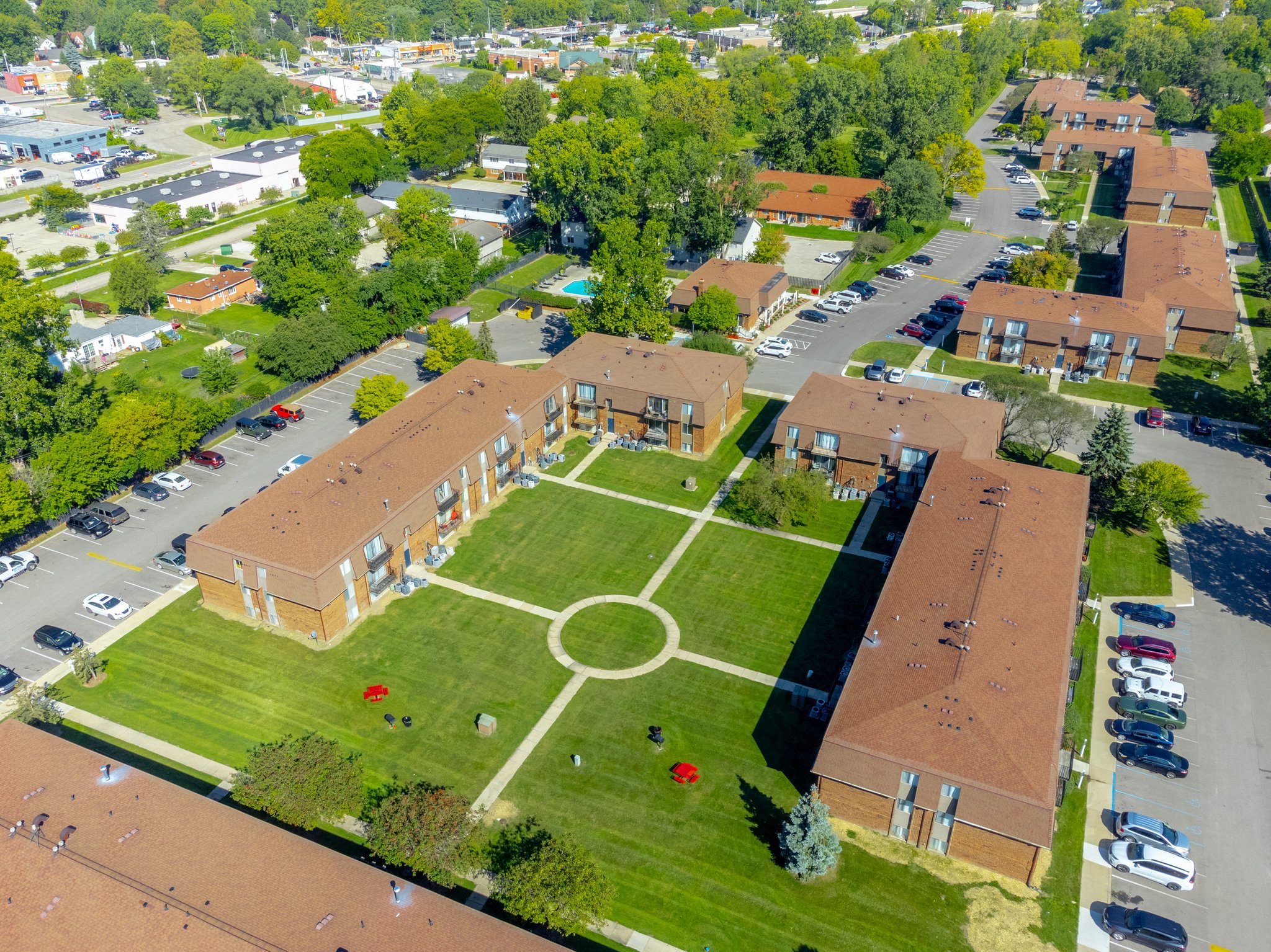Aerial view of the Community at Knottingham Apartments in Clinton Township, MI