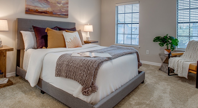 Walnut Square Image 6