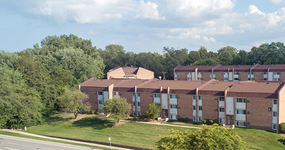 Prentiss Creek at Downers Grove Image 2