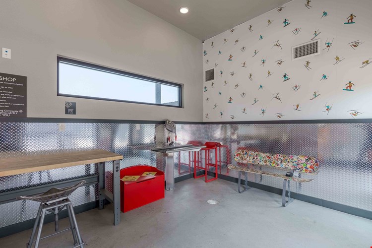 Encore Evans Station Apartments Image 12