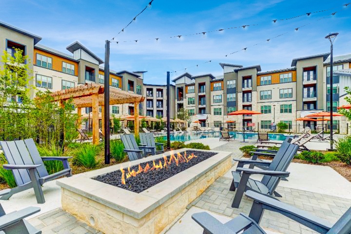 Oxly at The Merc Image 2