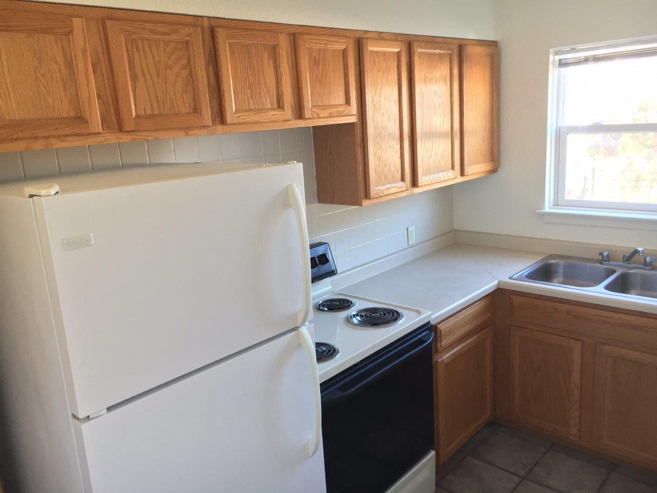 Tower Apts (1615) Image 3