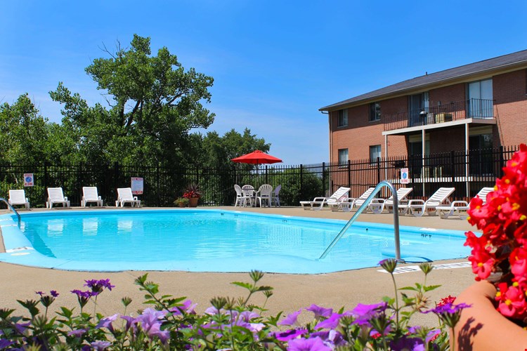 Crown Ridge Apartments Image 5