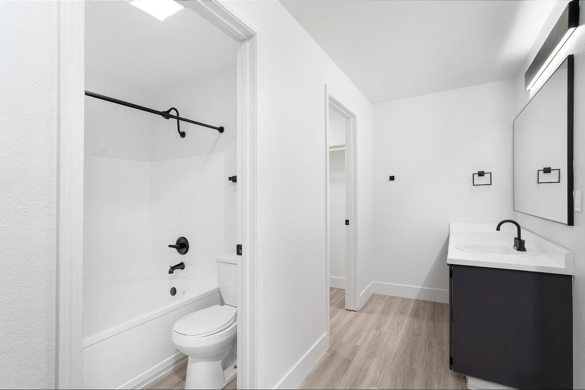 The Rosewood Apartments Image 10