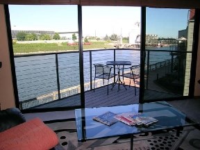 Spectacular Living on the Pearl Waterfront Condos Image 15