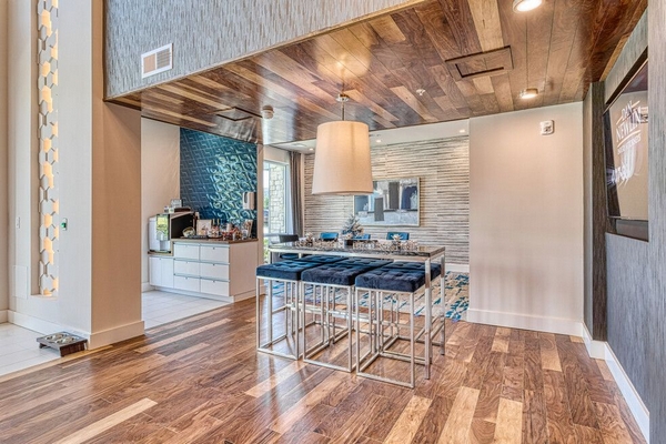 Allure on Parkway Image 31