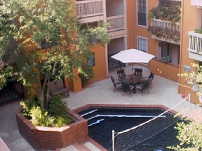 Lincoln Court Image 4