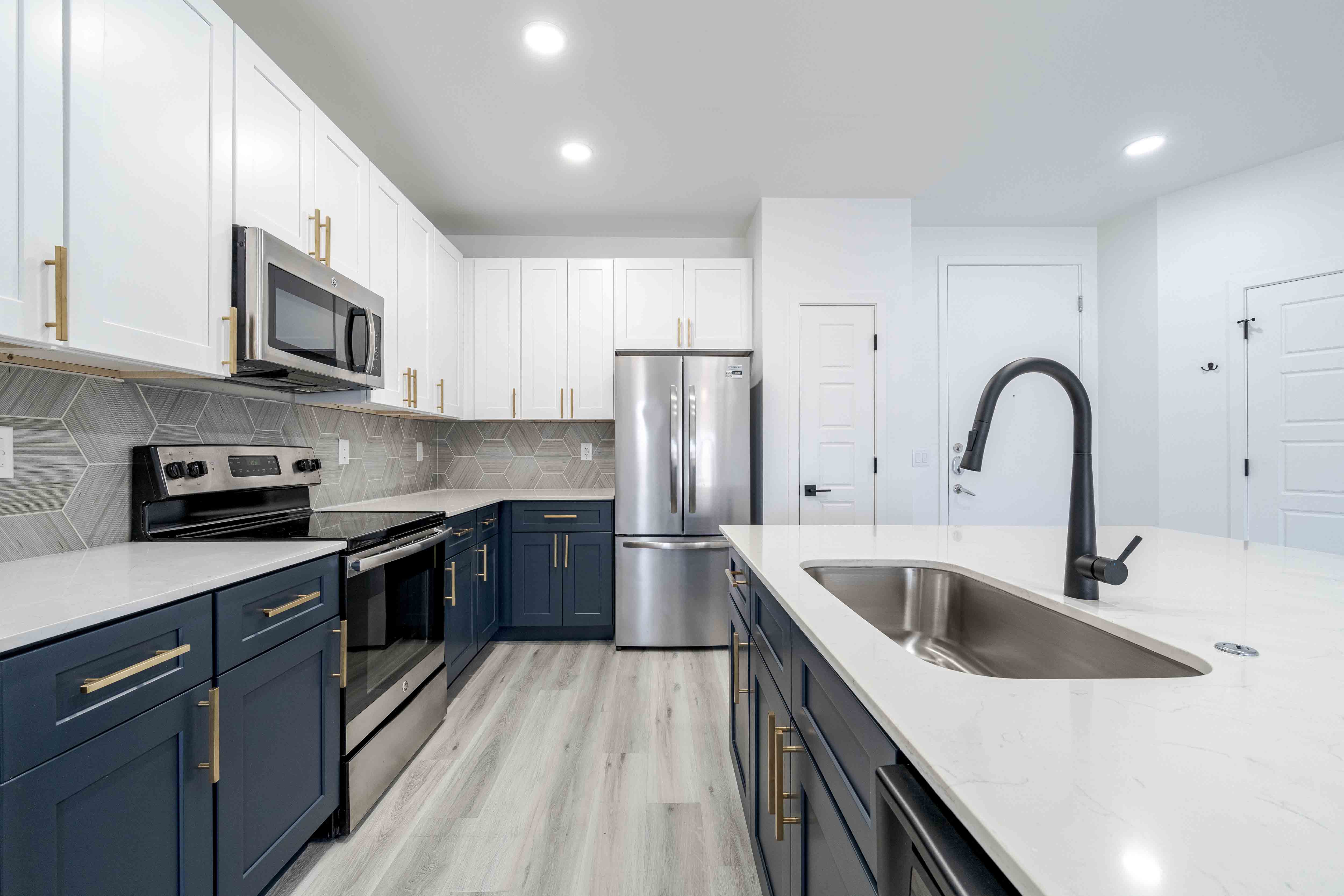 Slate, Scottsdale, AZ, Vacant Kitchen