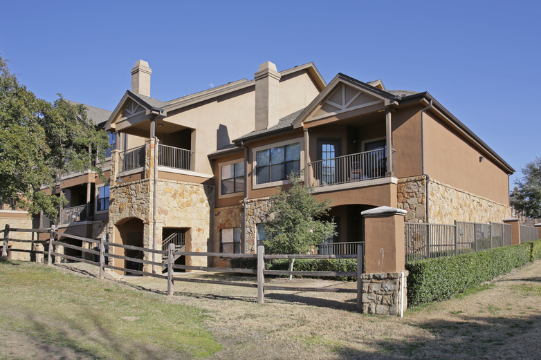Village of Hawks Creek Image 2