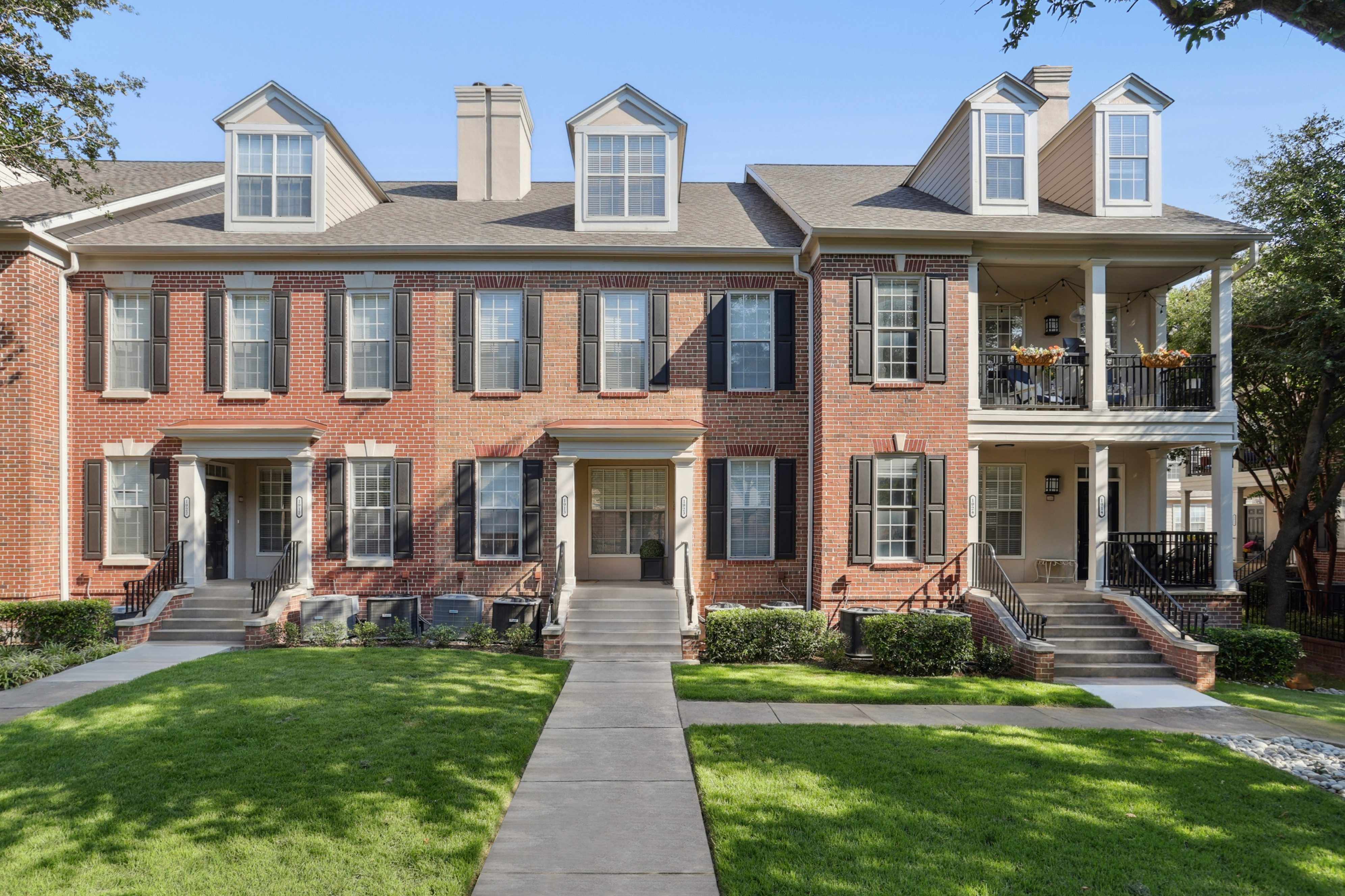 The Caruth Premier Townhome Apartments Image 46