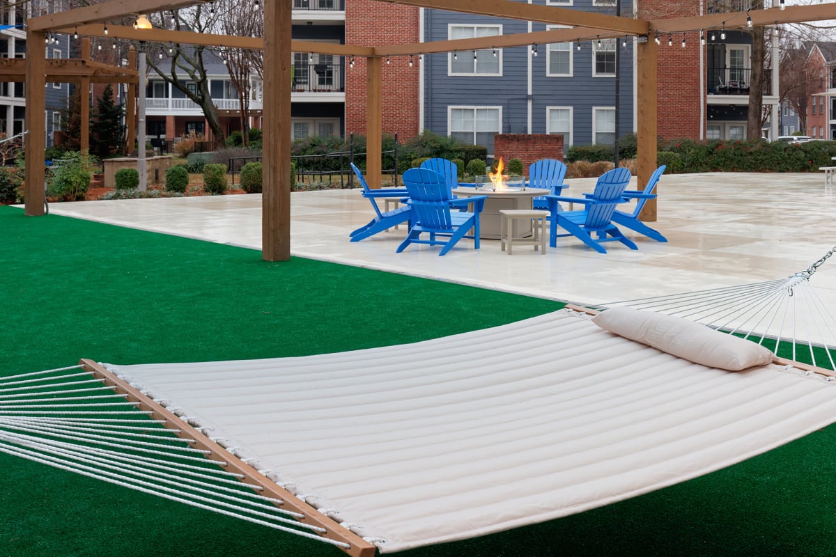 Island Park and Harbor Town Square Image 3