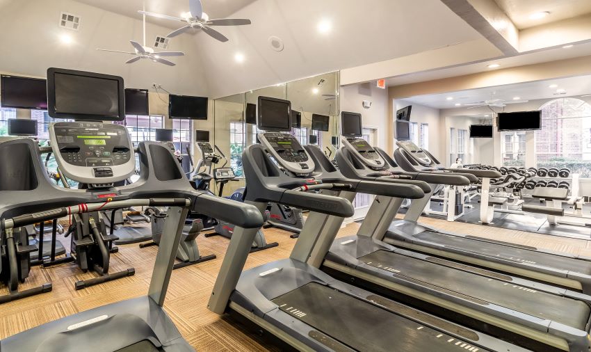 Verandah at Lake Pointe Image 2