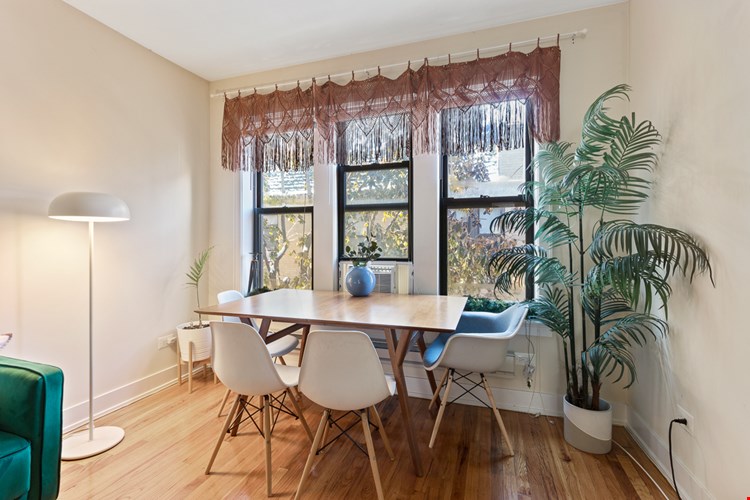 617-25 W. Melrose Image 3