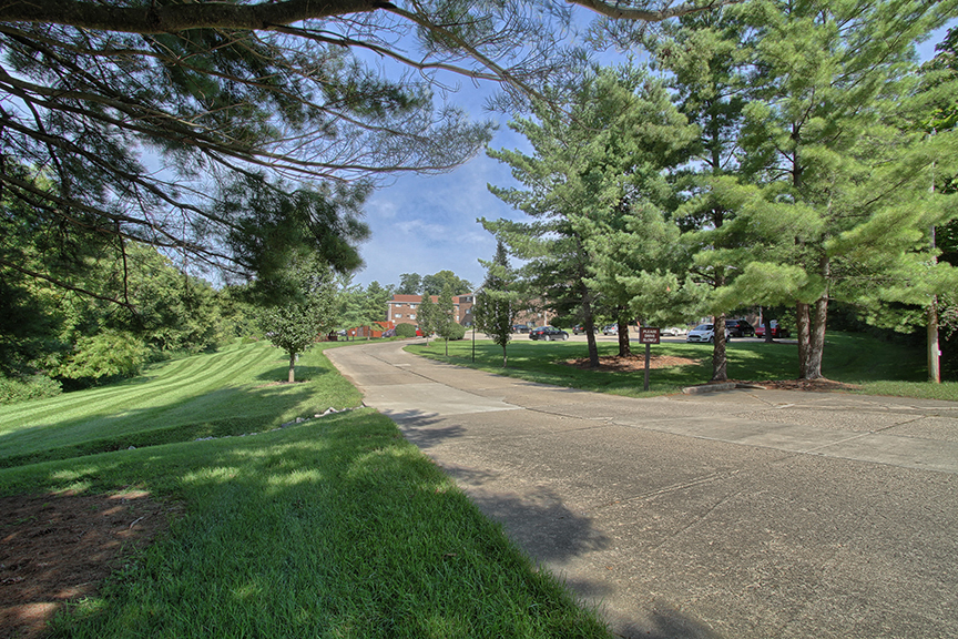 OLD Hunter Ridge Apartments Image 24