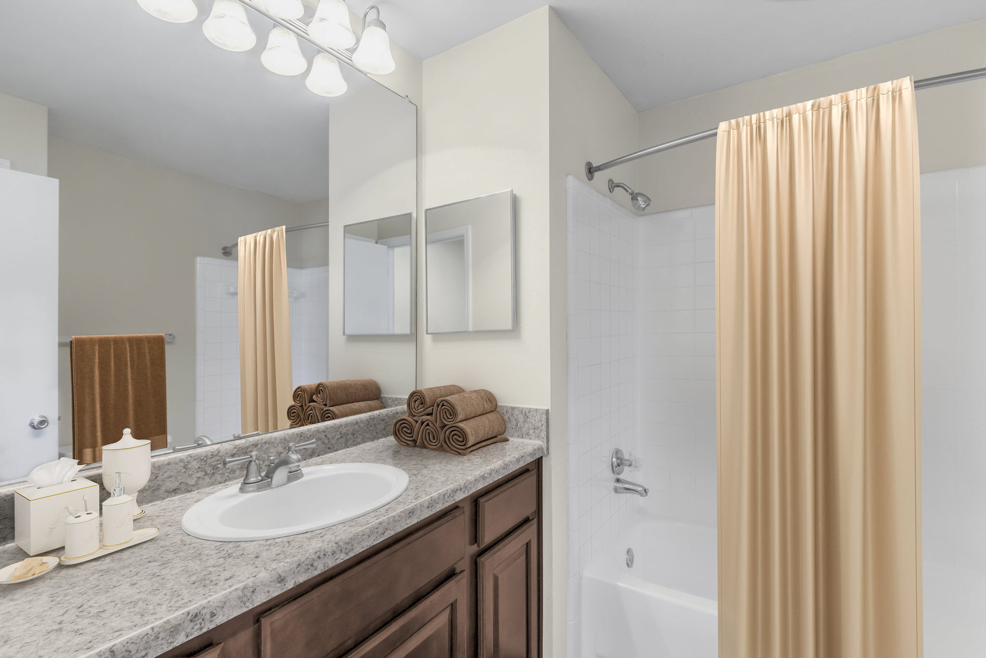 Camden Foxcroft Image 18