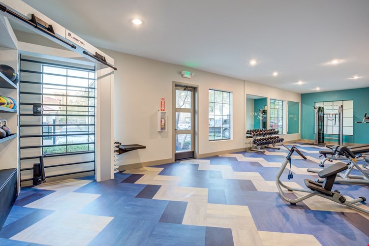 Mountain Gate Image 41