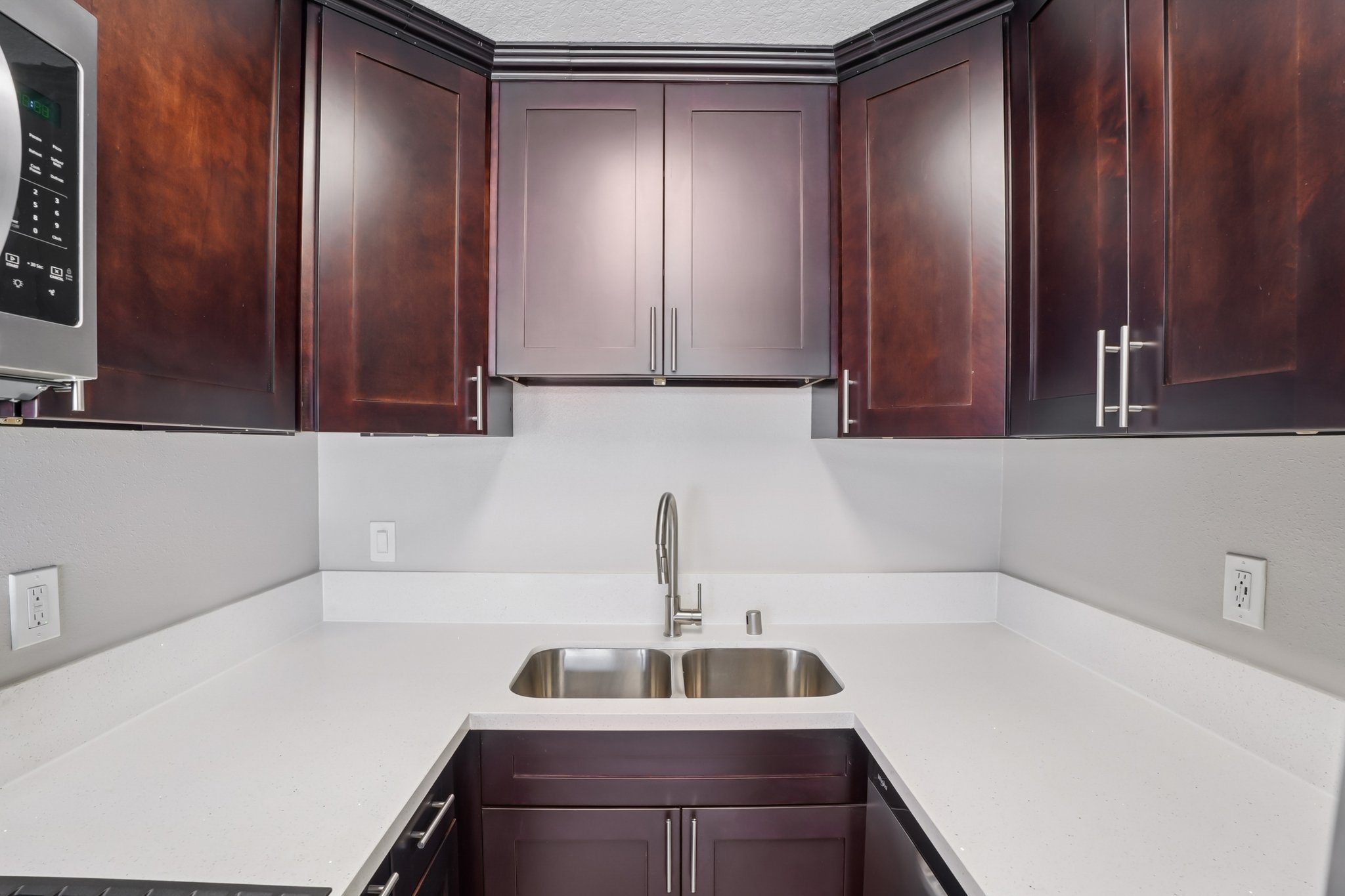 Lemoli Apartments Image 35