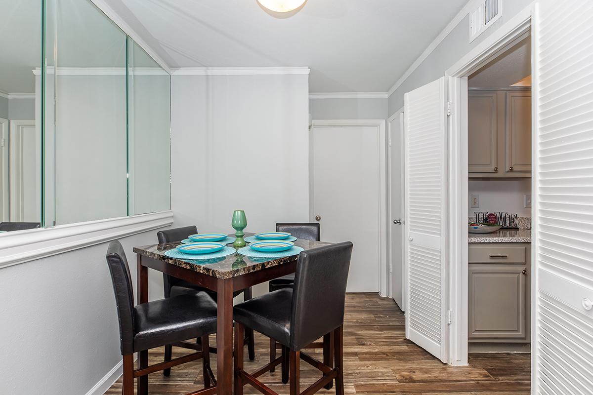 Woodlake Townhomes Image 7