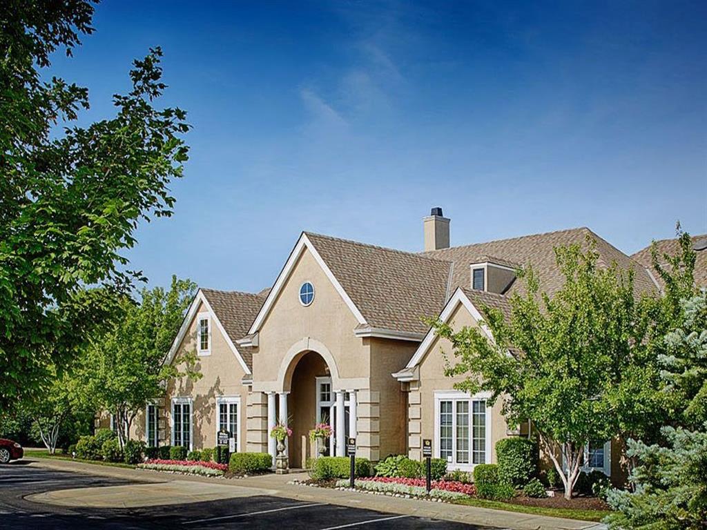 Jefferson Pointe Image 10