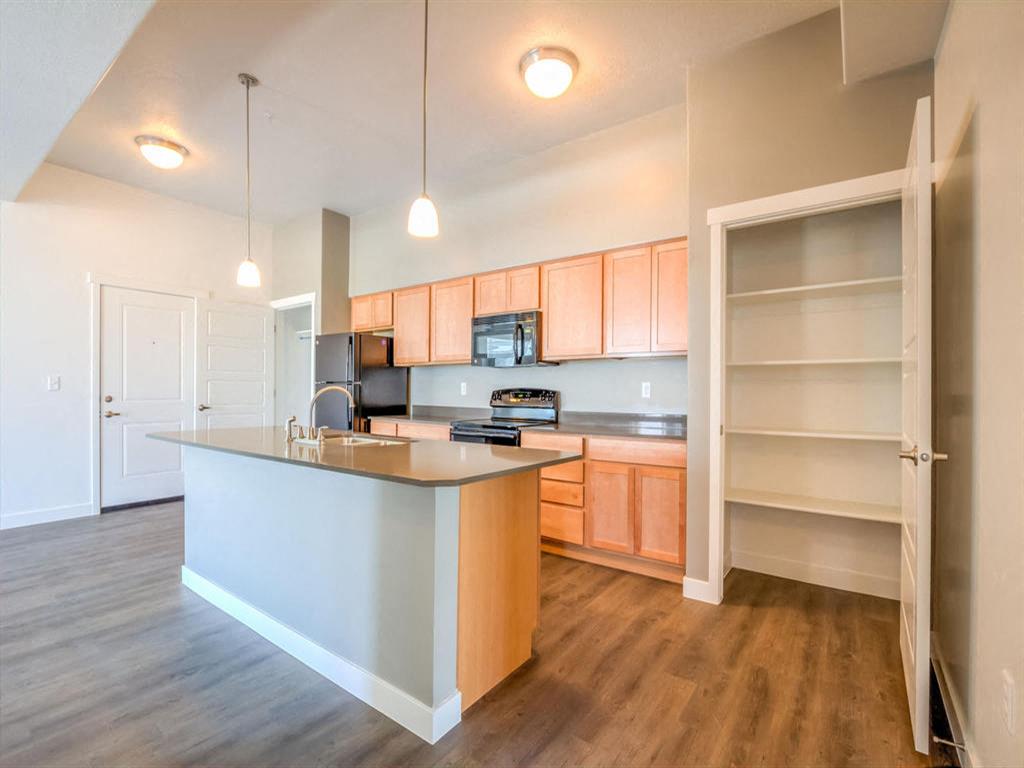 The Boulevard Image 22