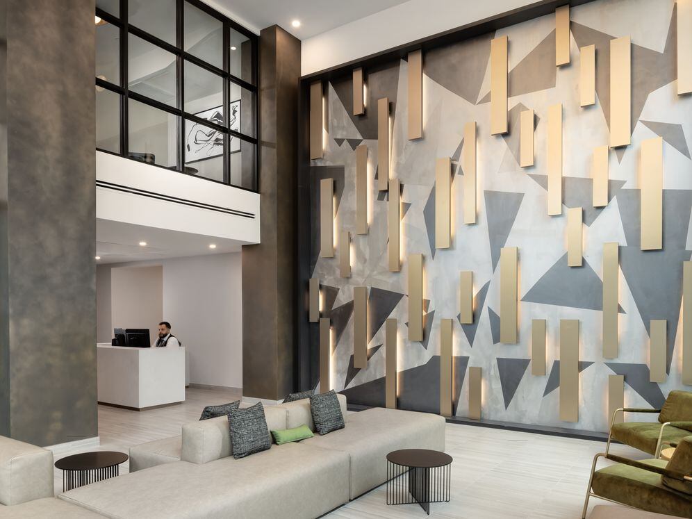 Lobby and front desk with 24 hour concierge services