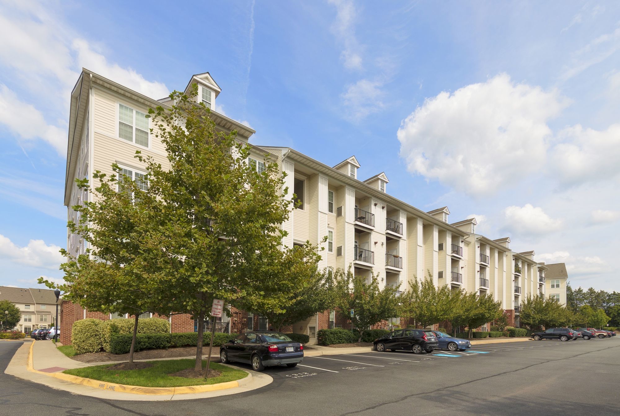 Commons on Potomac Square Image 10