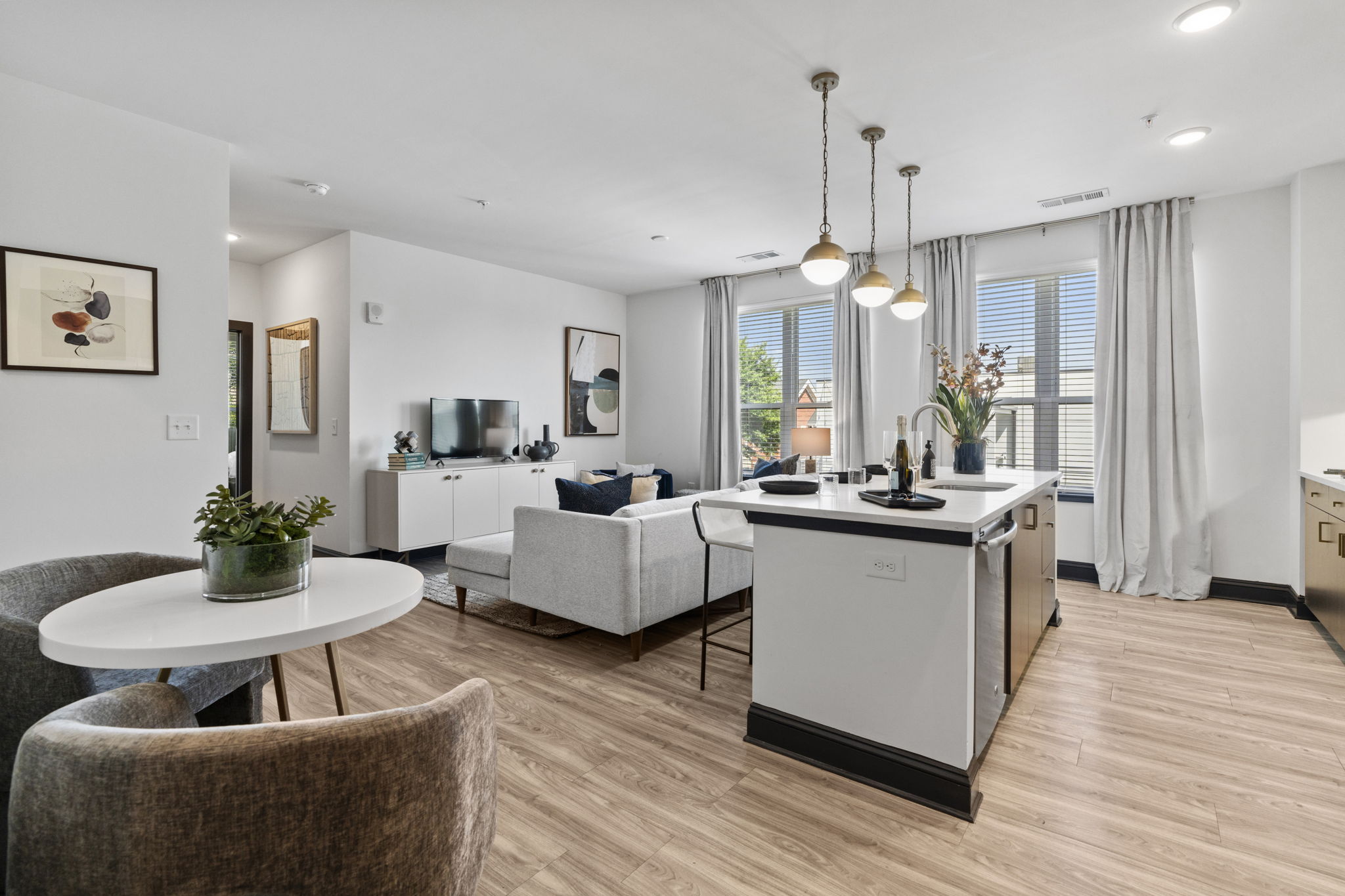 Axis Midtown Image 1