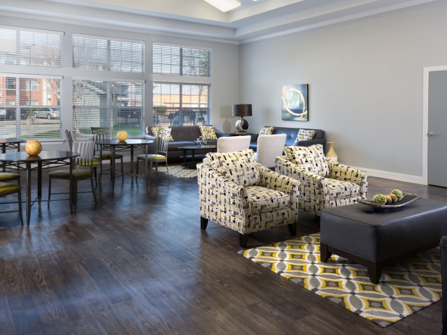 Flats at Five Mile Creek Apartments Image 7