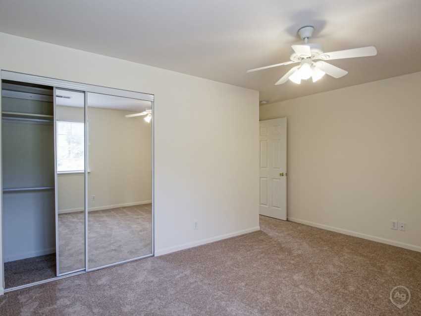 Keystone Lake Apartments Image 10