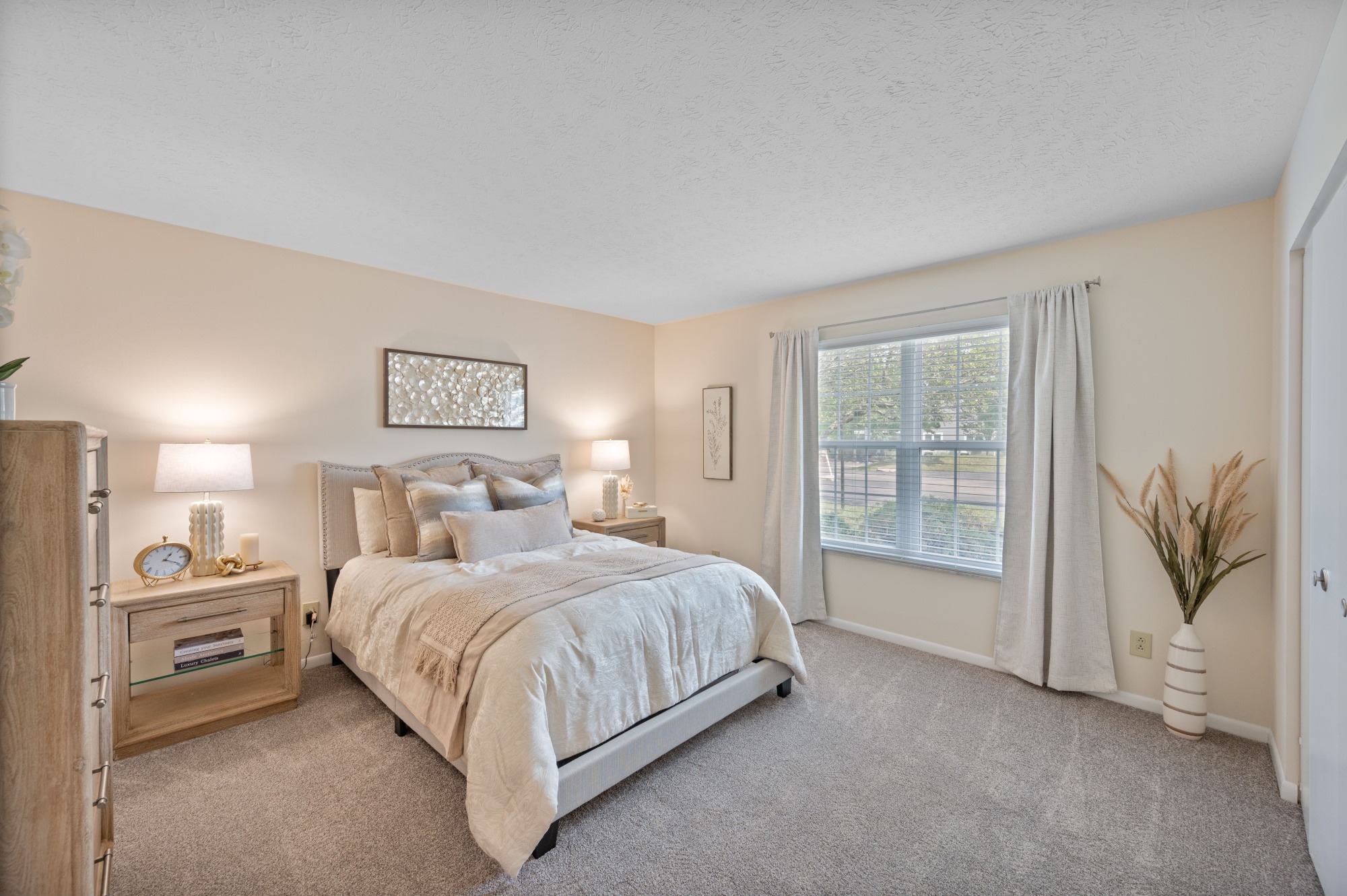 Normandy Club Image 10