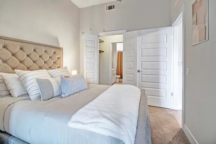 Crossroads at the Gulch Image 9