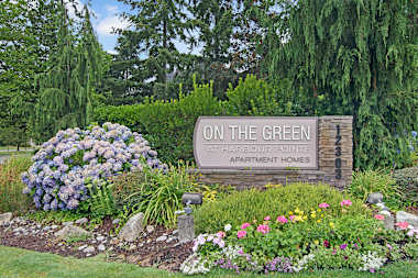On the Green at Harbour Pointe Image 1