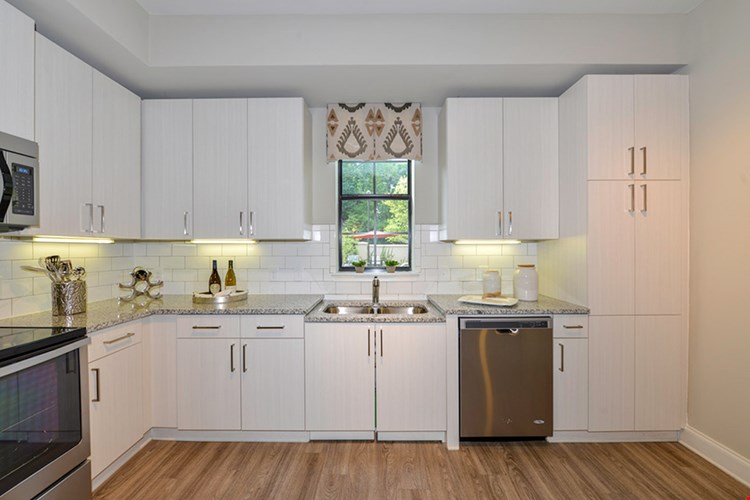 The Residences at Chastain Apartments Image 8