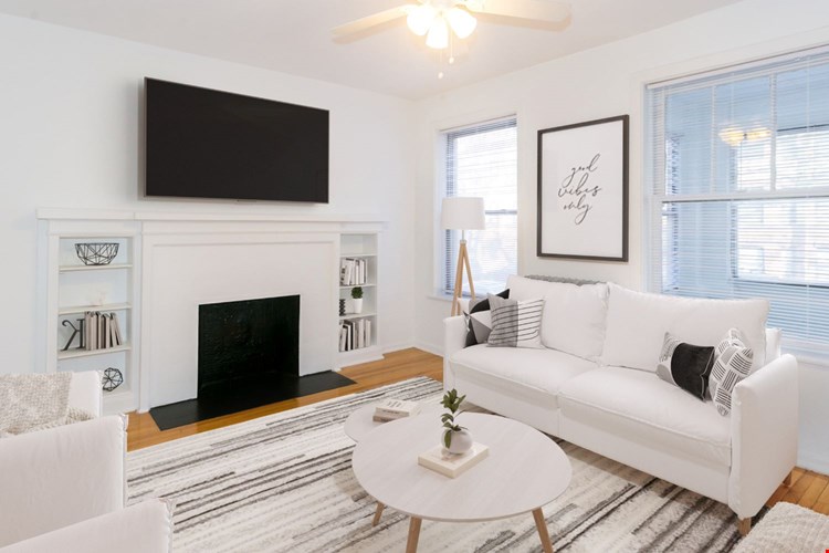 5416 S Woodlawn Avenue Image 4