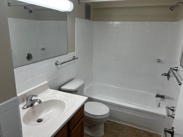 Silver Spring Towers Image 134