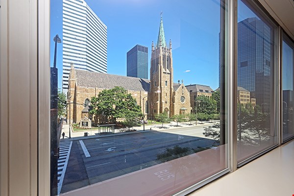 Residences at 1717 Image 12