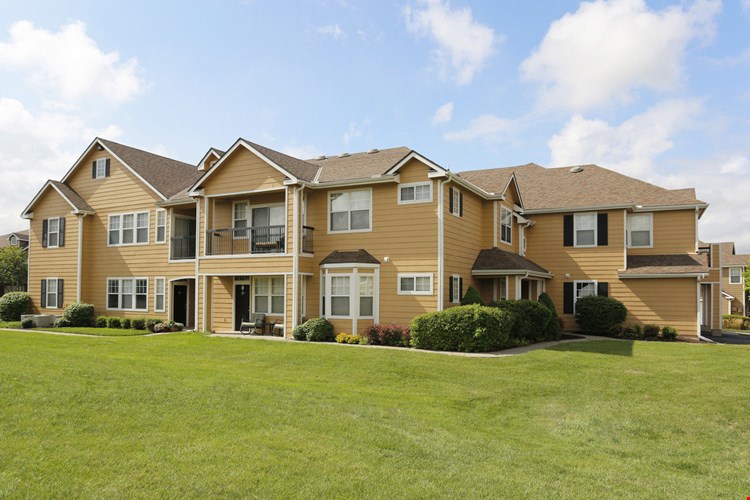 Manor Homes Of Fox Crest Image 3