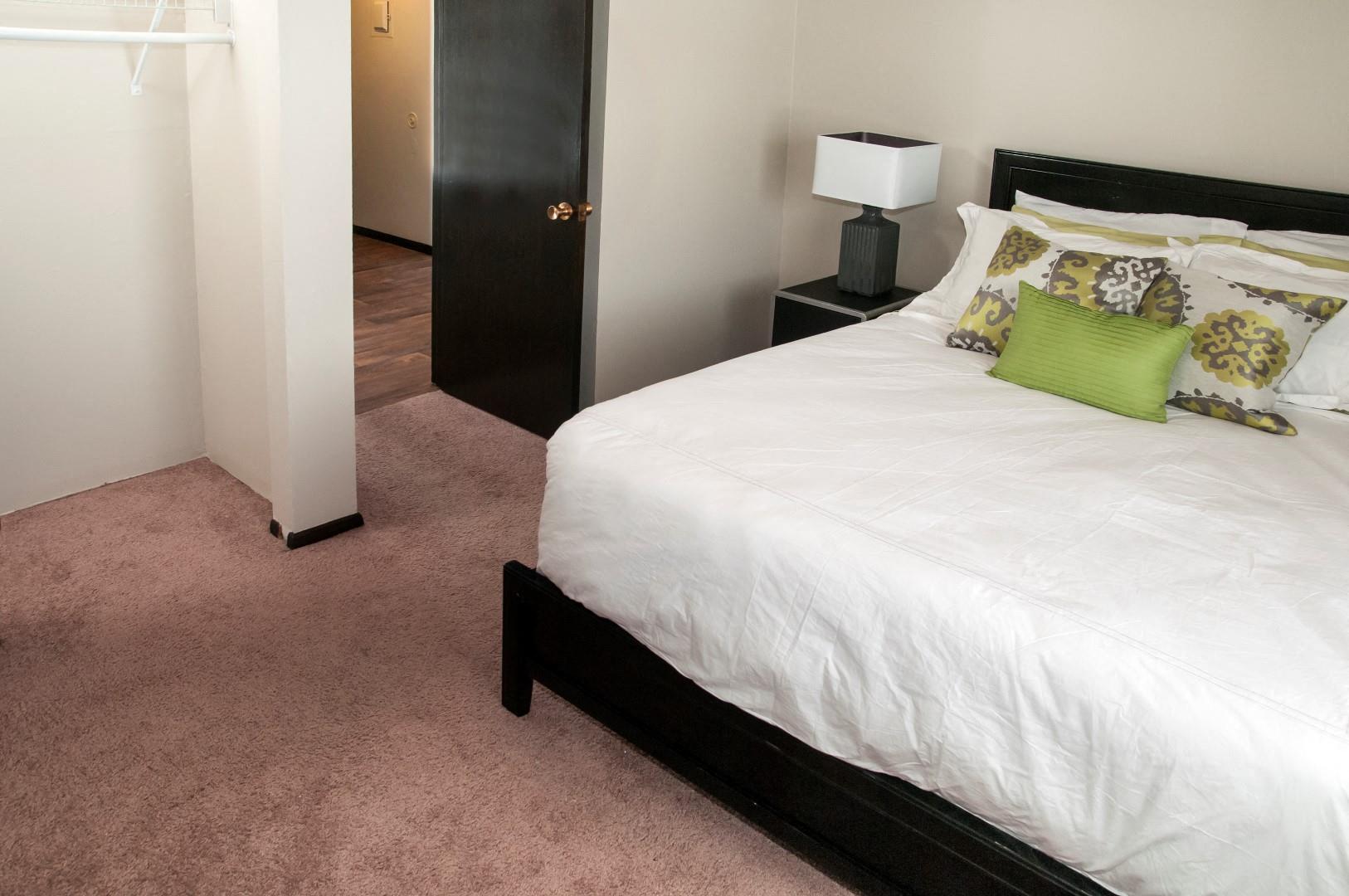 Hamline Pointe Apartments Image 32