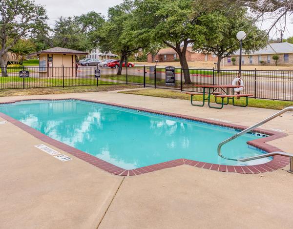 The Corners Apartments Image 18