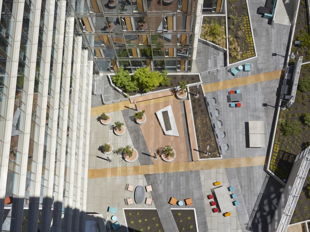 Courtyard with lounge seating