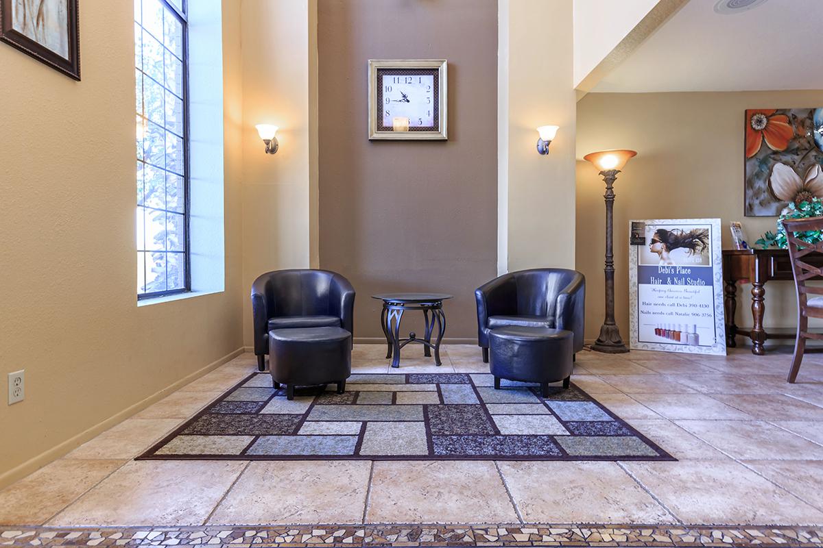 Carondelet Apartments Image 4