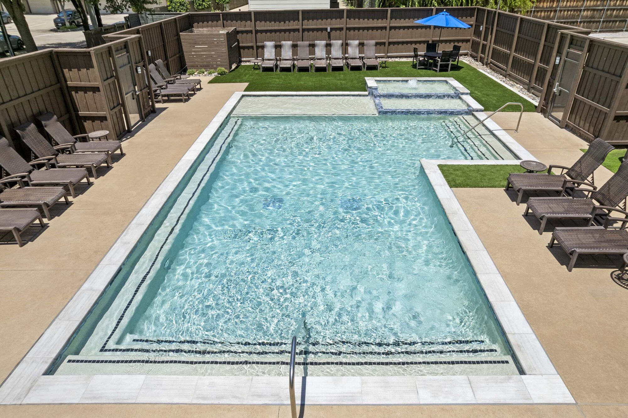 Camden Belmont Image 40