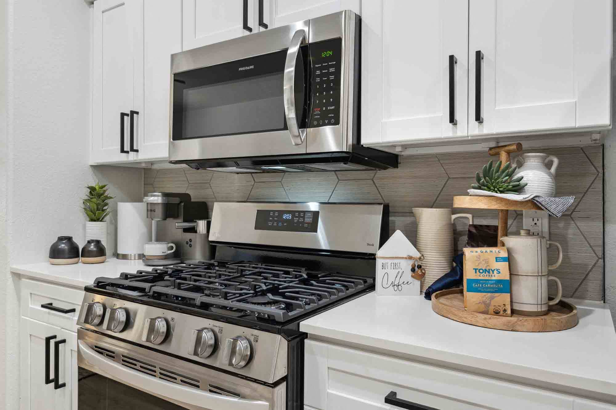 Zone Luxe, Glendale, AZ, Kitchen