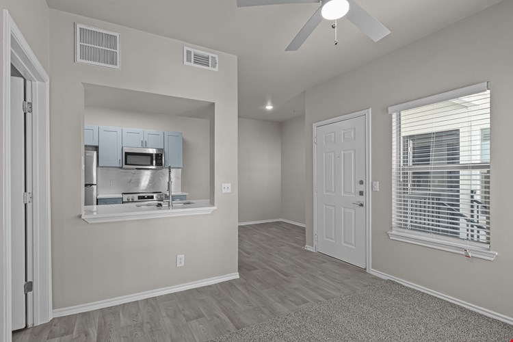 Larkin Apartment Homes Image 23