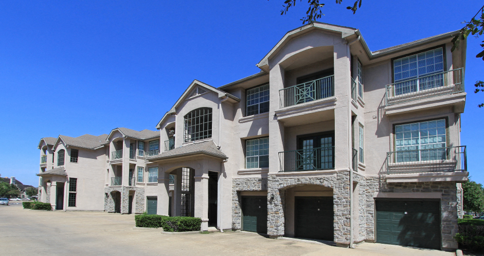 Village on the Parkway Apartments Image 19